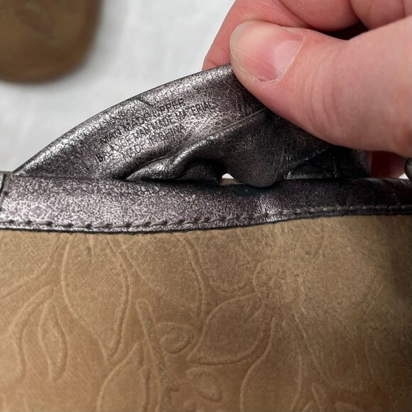 B.O.C Born Concept Womens Metallic Silver Bow Thong Toe Sandal Flip Flops 10 - Picture 10 of 12